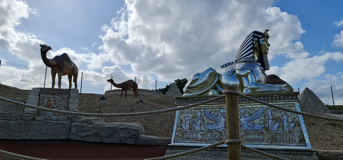 _themeparkfamil's tweet photo. An adventure golf course with such a high level of quality themeing right here in the UK, How refreshing!! #bearmountain #golfplex #adventuregolf https://t.co/3PsNvrixIy