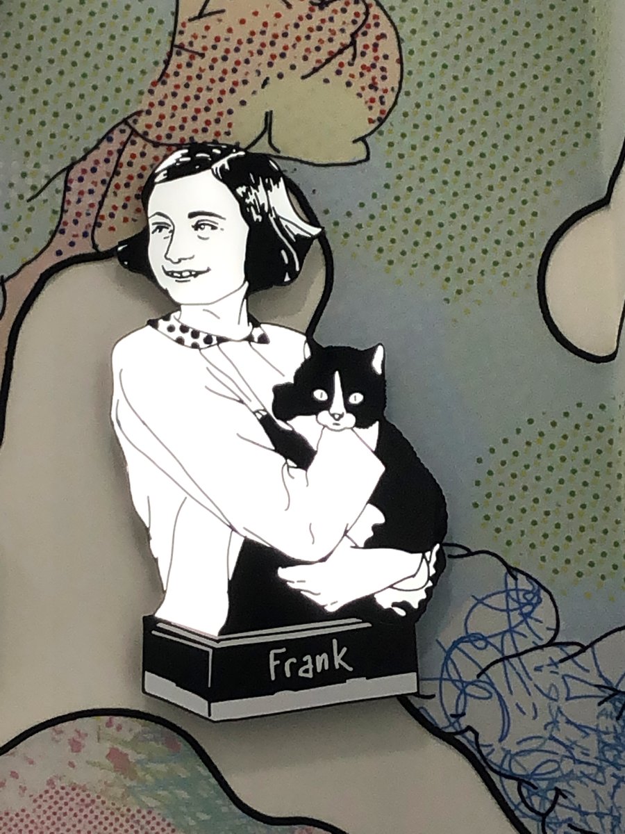 jmberlin's tweet photo. 📆#BOTD vor 93 J.: Anne Frank (1929-45). Bis heute wird ihr Tagebuch, das ihre Zeit im Amsterdamer Versteck dokumentiert, nicht nur in der Schule gelesen. Die Frank-Familie wird 1944 entdeckt, 1945 stirbt Anne im KZ Bergen-Belsen. Der heutige #TagDesTagebuchs ist ihr gewidmet. https://t.co/Ljupw8By24