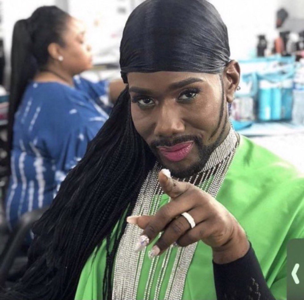 ucyphobic's tweet photo. mercedes and her shoulder just told y’all to stop fighting other people’s battles and mind your business #PValley https://t.co/TZd6jOZ0Gy