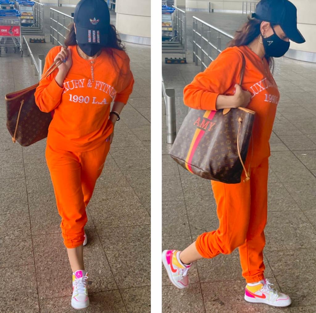 ameesha_patel's tweet photo. Enroute NEPAL .. working SUNDAY… ✈️✈️✈️✈️ https://t.co/A4C5orffUj