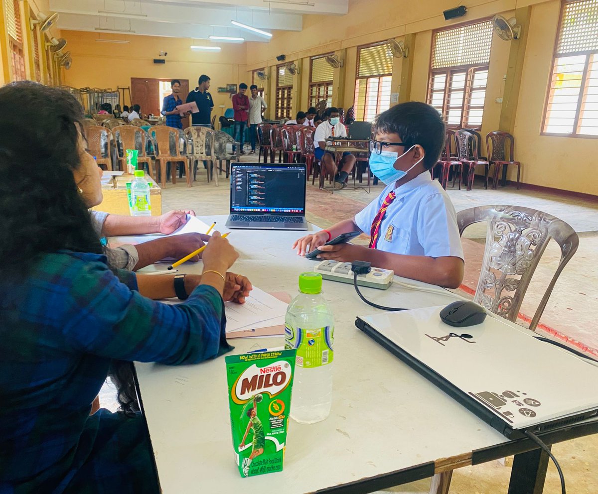 YarlITHub's tweet photo. #YGC is more of a learning process, a trigger to get into technology and an expression of their innovation for students in the form of competitions.
More snaps from #Vavuniya regional selections!
#YGC #YGC11 #LKA #SriLanka #YarlITHub #Innovation #Tech https://t.co/rNZSWP5RAF