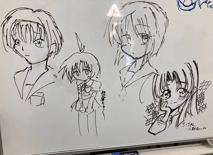 今日はありがとうございました〜!!テンション上がりすぎてめっちゃ早口になっちゃった
みんなでホワイトボードに柏木四姉妹描けて楽しかったですw2枚目の青いマルチも描きました〜😊
 #BNLsB4 