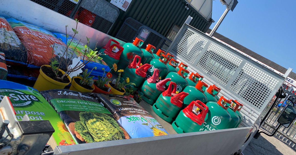 SuregrowGC's tweet photo. Suregrow's #speedy, #reliable delivery service can get all of your #gas and #gardening essentials straight from the #gardencentre to your door! 🚚

We're always happy to receive orders in-store, over the phone, or via DM. Get in touch with us today! 😄 https://t.co/QWNozWzEQj