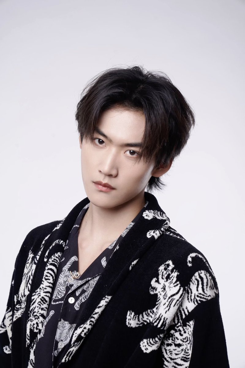 2001_jasm's tweet photo. หล่อ เท่ ว่าที่แฟน 🔥 https://t.co/EXur3nCZWu