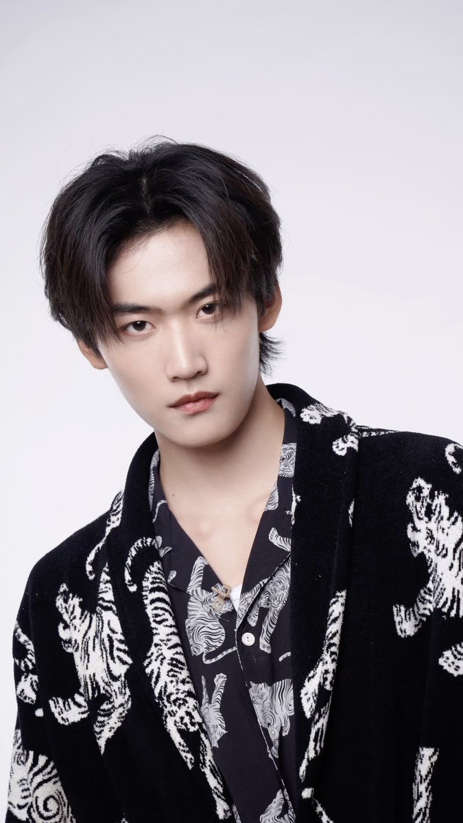 2001_jasm's tweet photo. หล่อ เท่ ว่าที่แฟน 🔥 https://t.co/EXur3nCZWu