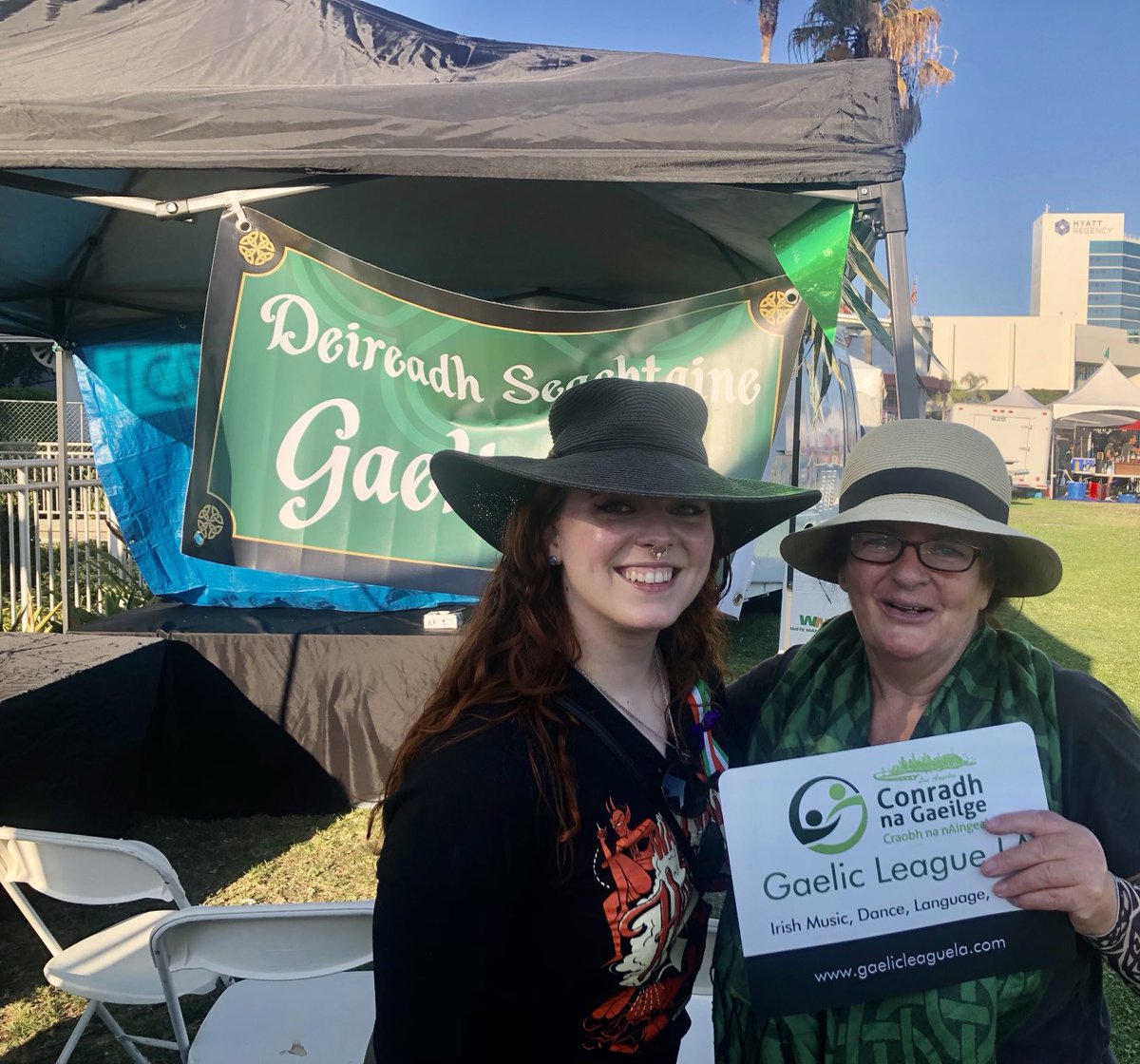 Tuigim's tweet photo. Ar ais ag an Aonach! #IrishFair #LongBeach https://t.co/roJ56lQrWQ