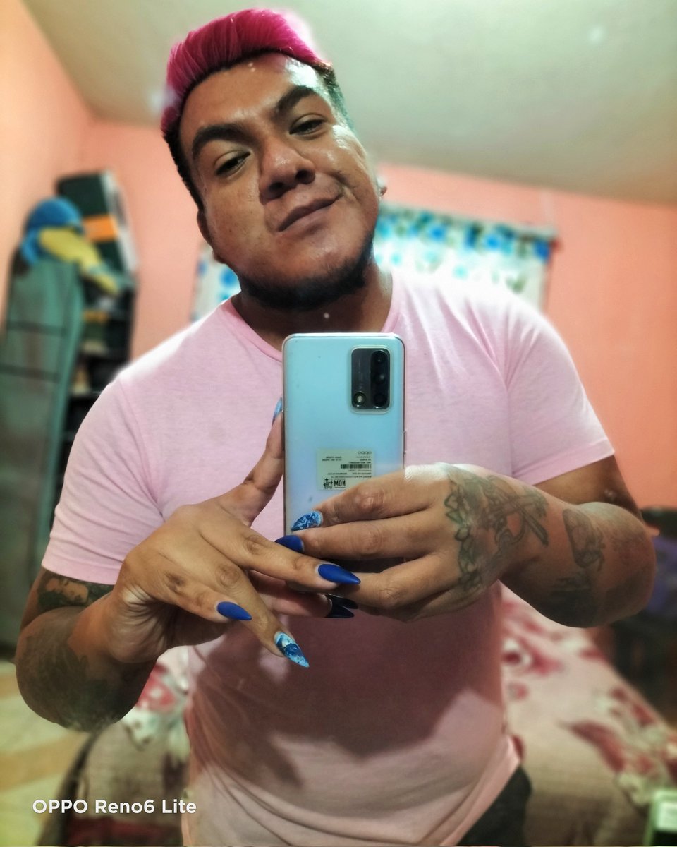 luk4xxx's tweet photo. #pink https://t.co/ZpTgCxlYum
