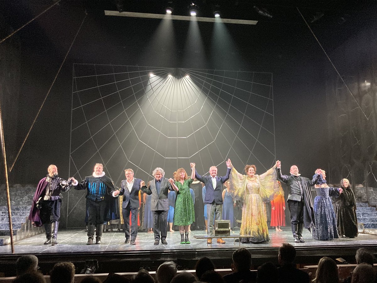 ManuelBrug's tweet photo. Wo would imagined #lagioconda at @grangeparkopera? It worked well, with minimalistic, but clever production without #venice. #amandaechalaz and #ruxandradonose convincing female leads, @MalteseTenor covid stressed 😩, #marcospotti to old, #davidstout lustrous villain. Plus🪴🌞🕶 https://t.co/4iHk2gdUkE