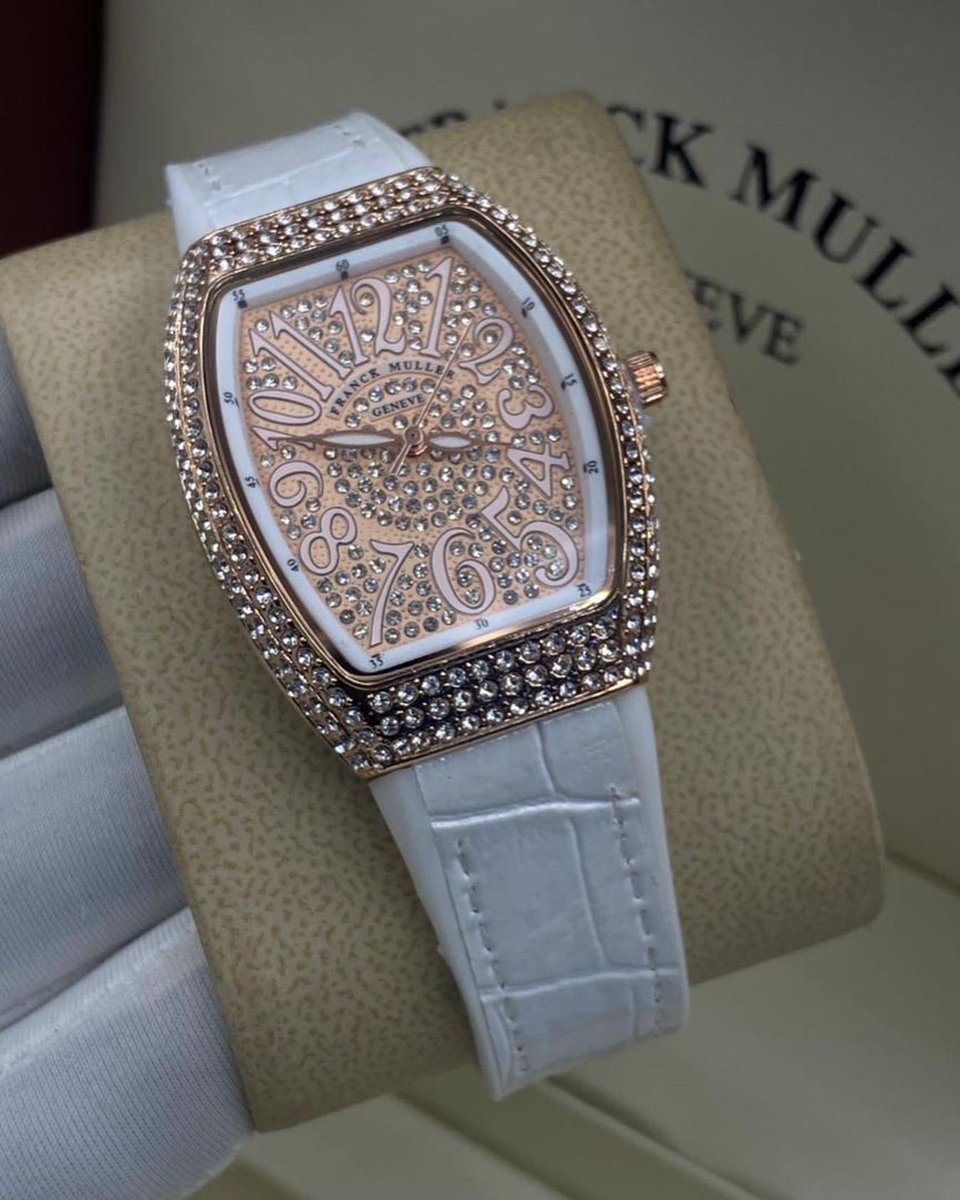 NJewellings06's tweet image. Quality female leather wristwatch 
Comes neatly packed in a wristwatch box.

N10,000 each
Location: Ife Osun state 
WhatsApp: 08082301064

#OAUTwitter #Toolz #kaduna #bitcoin #PeterObi