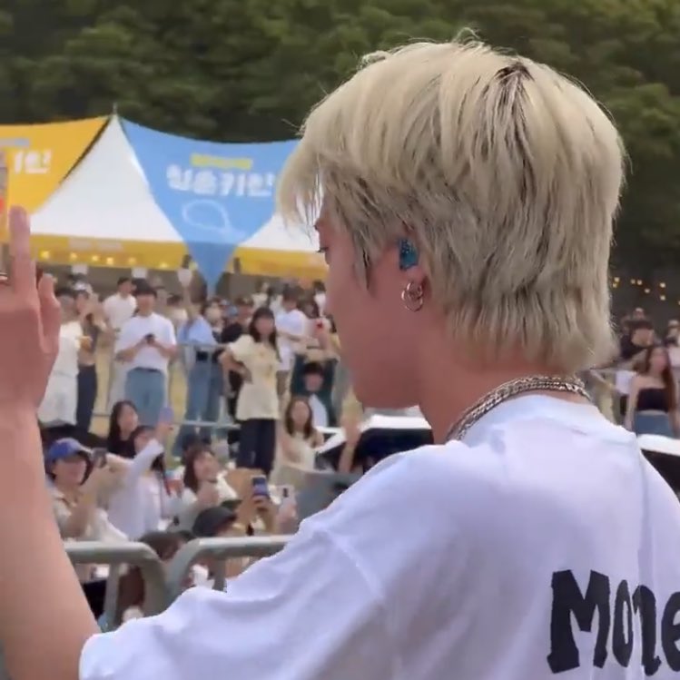 루토니버스2 tweet media
