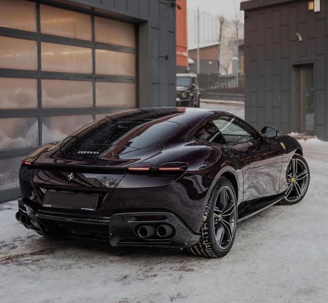 michele69028102's tweet photo. #ferrari roma https://t.co/i1Qf17aGlr