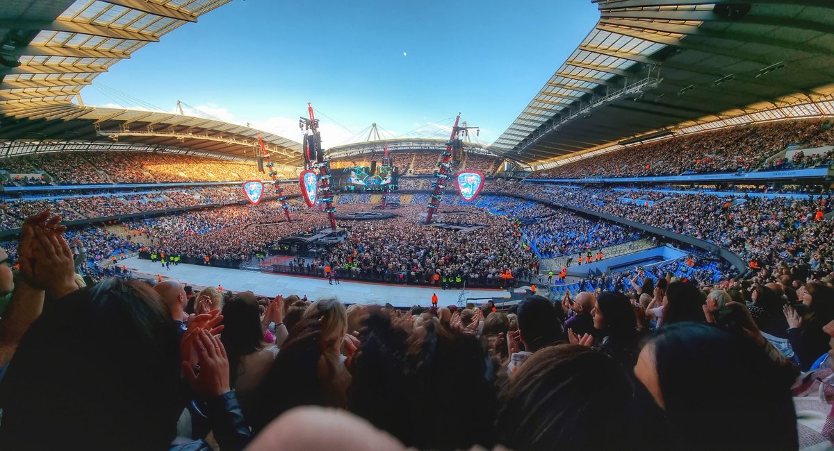 Great show <a href="/edsheeran/">Ed Sheeran HQ</a> really enjoyed the evening