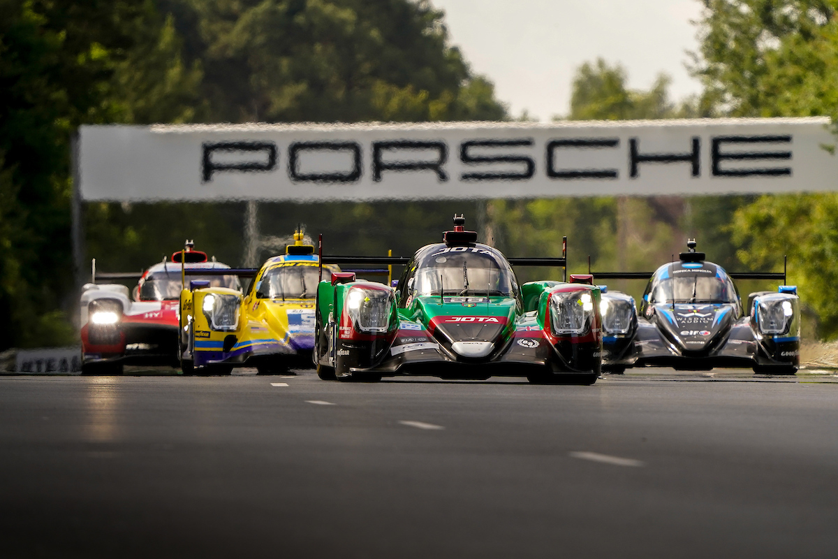 24hoursoflemans's tweet photo. Just 6 hours remain... the final push 💪

Quarter distance left of the 24 hours!
Still plenty to play for!

⏱️https://t.co/4J3q5Z45q3

#LeMans24 | @FIAWEC https://t.co/zkYeyVGTeQ