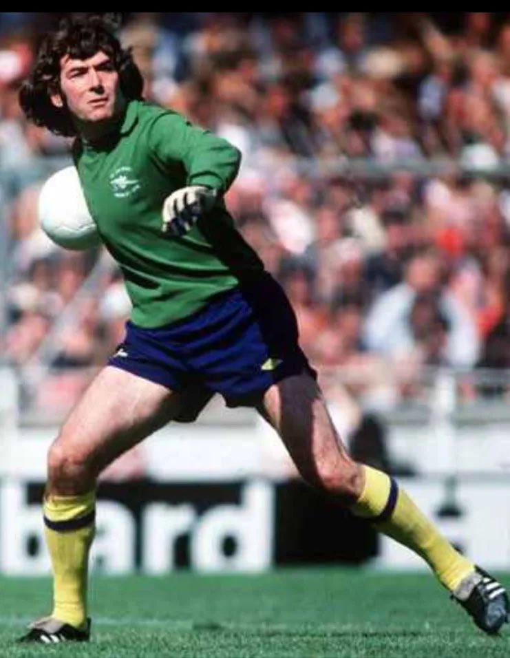Happy birthday to Pat Jennings 