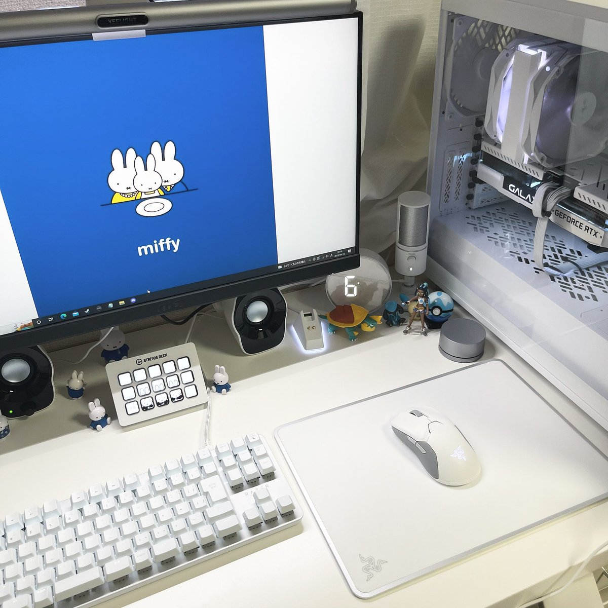 ankotowatashi's tweet photo. stream deck white ✖︎ miffy がかわいい。
#お前らのPCデスク周り晒してけ 
#お前らのPCデスク周り晒していけ https://t.co/rVQNtil7J4