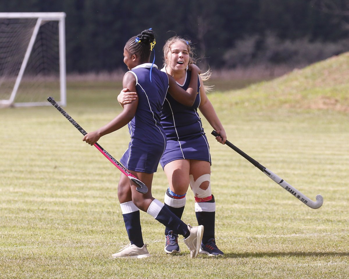 SPARGirlsHockey's tweet photo. There is nothing quite like the friendships made while at school - especially playing hockey! We love being able to host the Challenge in 10 regions in KZN. NOW we gear up for the finals in Durbs in July - where we will make new friends  &amp;meet up with old ones!  @SchoolGirlSpor1 https://t.co/KR6yhS2oVq