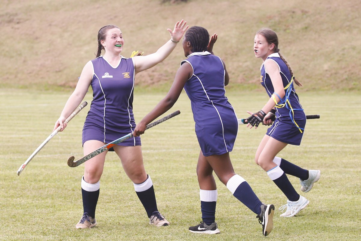SPARGirlsHockey's tweet photo. There is nothing quite like the friendships made while at school - especially playing hockey! We love being able to host the Challenge in 10 regions in KZN. NOW we gear up for the finals in Durbs in July - where we will make new friends  &amp;meet up with old ones!  @SchoolGirlSpor1 https://t.co/KR6yhS2oVq