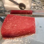 スーパーのマグロの美味しい食べ方!一度塩締めにすると身がギュッとしまる!