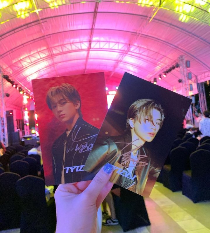 กรี๊ดดด อยากได้อ่าาาา!!! 
#TYTAN #411ENT #411MUSIC