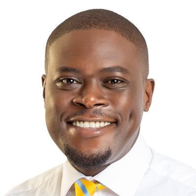 It_isCharles's tweet photo. So Sakaja is still a student? https://t.co/peIGnTpO1h
