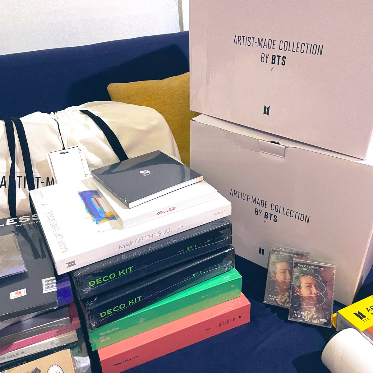 bsidemarket's tweet photo. box 11&12 arrived π€
includes: mostly artist merch (2nd PO released May 2022) + other pasabuys
shipped out some of the items already via SDD
thank u for your patience! π«Άπ»π₯Ή #bside_updates https://t.co/XWIDCy9Zj1