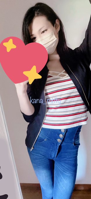 軽く化粧して散歩行く 