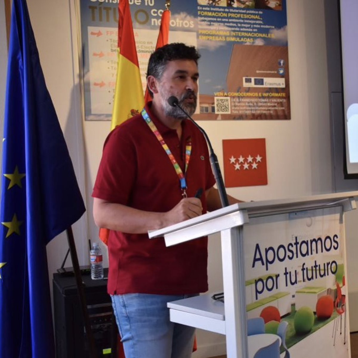 ppenalvera's tweet photo. Mini hilo...
Reposando la experiencia de ayer en el @iestomvalmadrid 
Compartí retos y perspectivas de futuro de nuestra #FP en base a #apes #atecas 
Y ahí están todos los proyectos del dpto de Administración y Gestión del @consaburum 
1️⃣ Proyecto de dpto #ADM @consaburalabs https://t.co/cX4W6OA4hb
