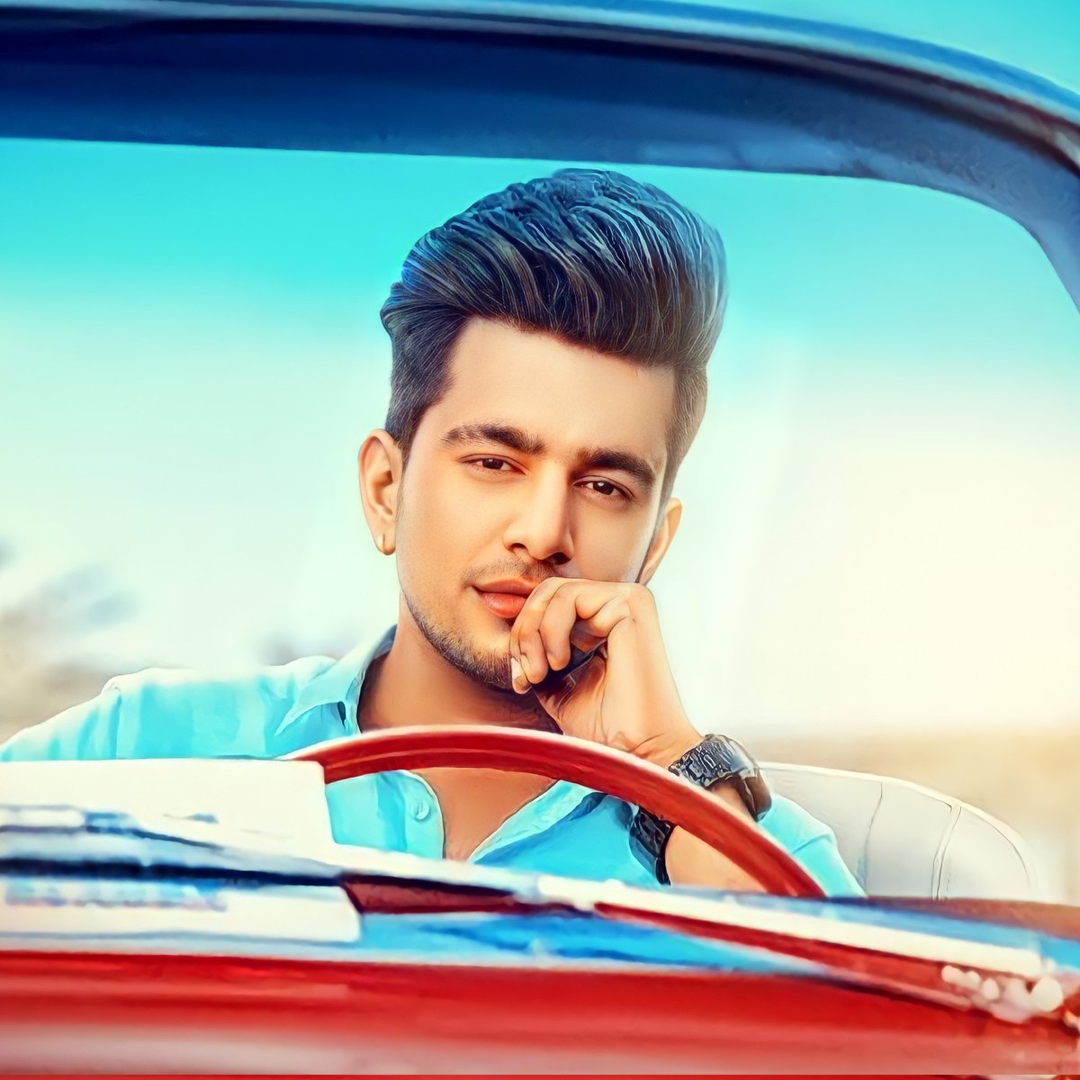 manakoyeee's tweet photo. Kal ke liye ye dp rakhle kya ? Kal 12 se parso 12 tak ? Sir ki Insta aur FB par bhi yahi dp thi jab Prada aaya tha (ب_ب)
Kya kehte ho rakhle homies ?
#4YEARSOFPRADA #PRADABOY https://t.co/IMQv7SKrXX