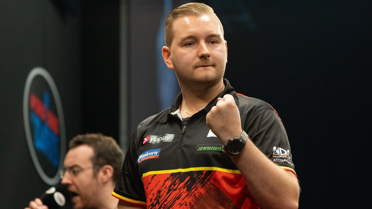 SharkDarts180's tweet photo. #NordicDartsMasters 🏆:
Dimitri Van den #Bergh🇧🇪 (@VandenBerghDimi) https://t.co/OG90mcTV9q