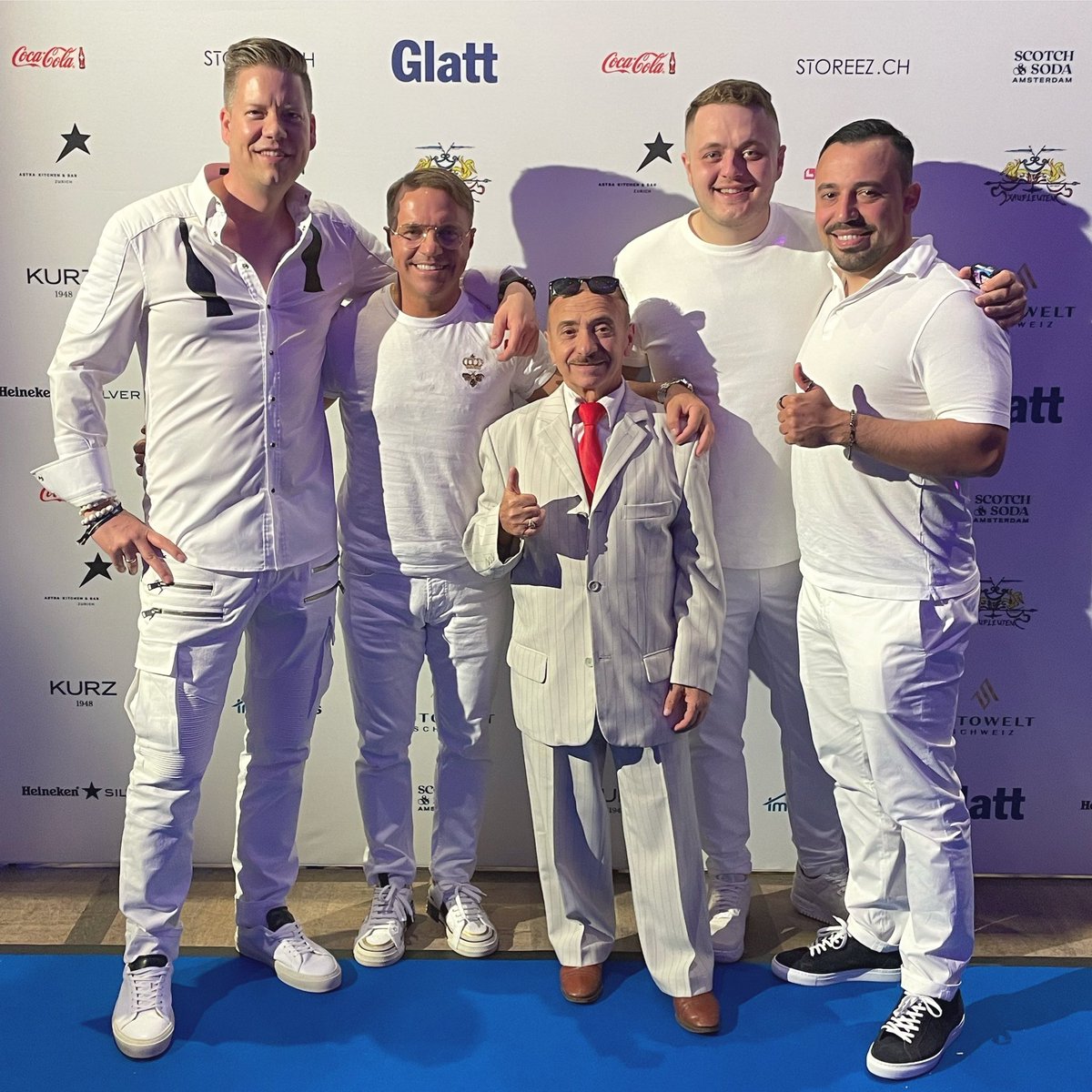 MR.DA-NOS tweet media