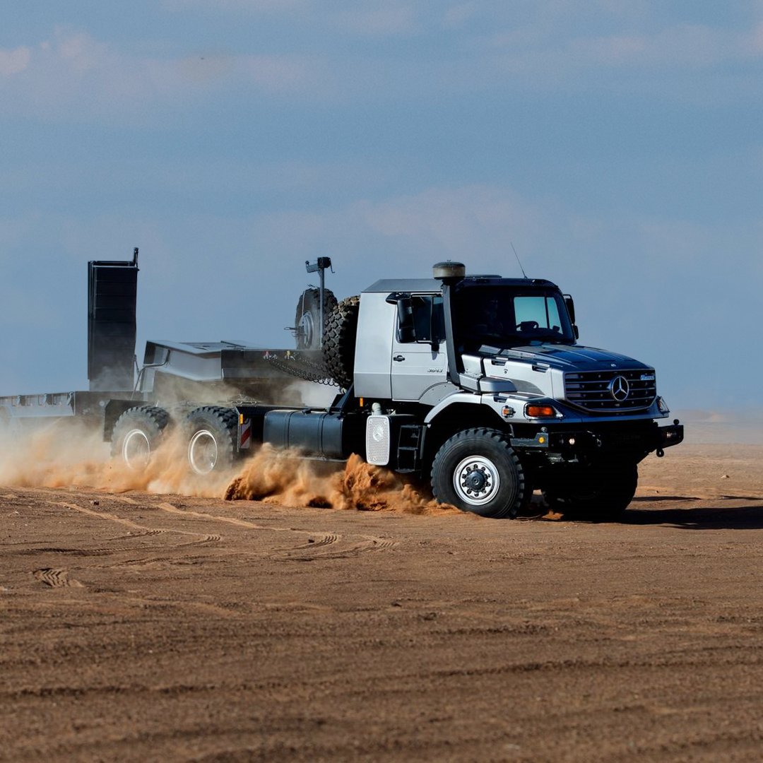 MBTrucksKSA's tweet photo. #زيتروس - شاحنة التضاريس الصعبة ⚡
#Zetros - ultra-capable off-road truck ⚡

#Juffali
#MercedesBenz https://t.co/UvJwyOrA19