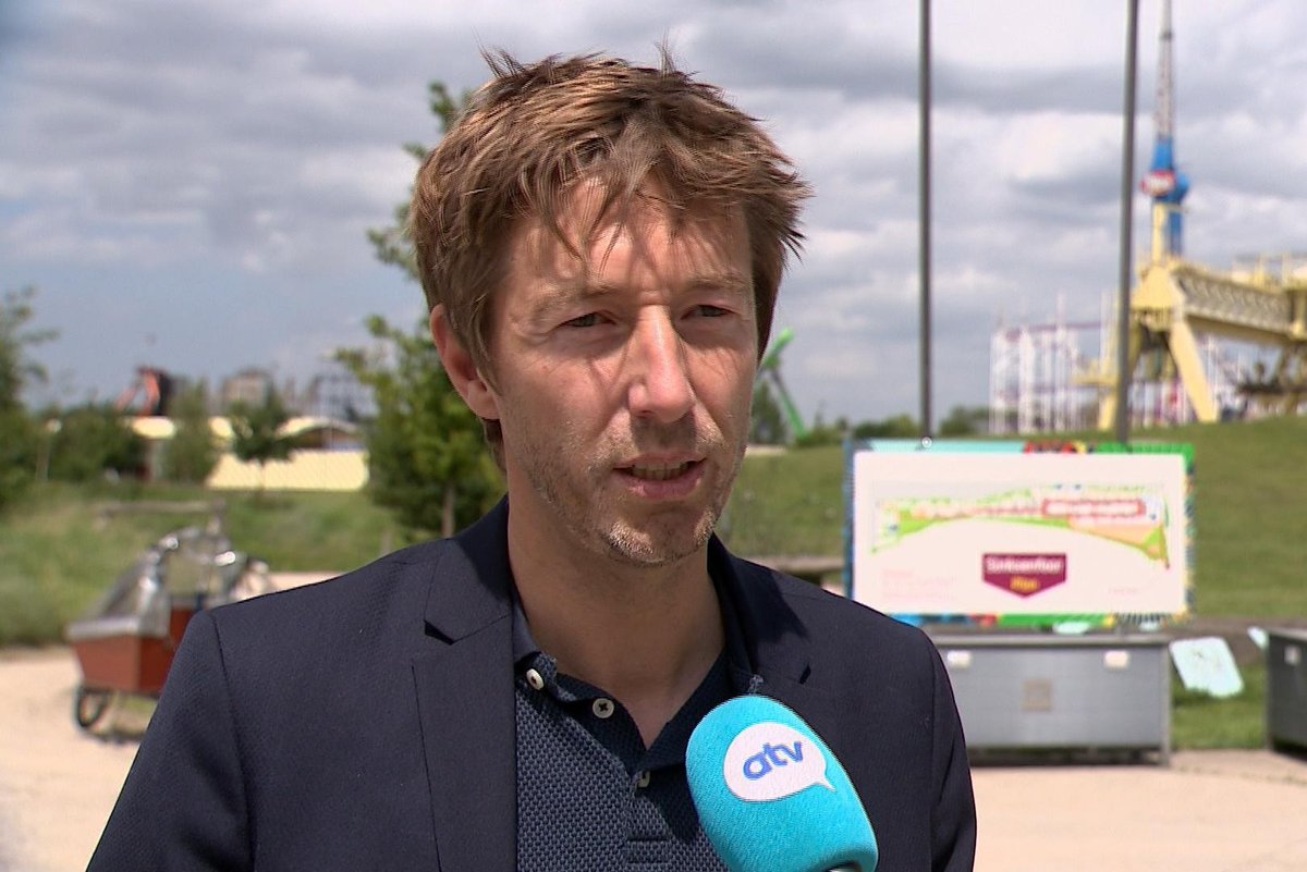 Bijna geen parkeerplaats meer te vinden in Borgerhout door de Sinksenfoor: "De website 'Slim Naar De Foor' moet nog uitgevonden worden." buff.ly/3tveiNR #atvnieuws