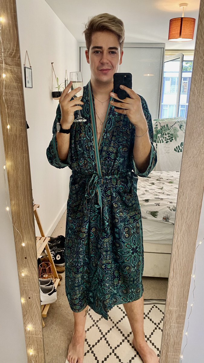 Russell 🏳️‍🌈 tweet media