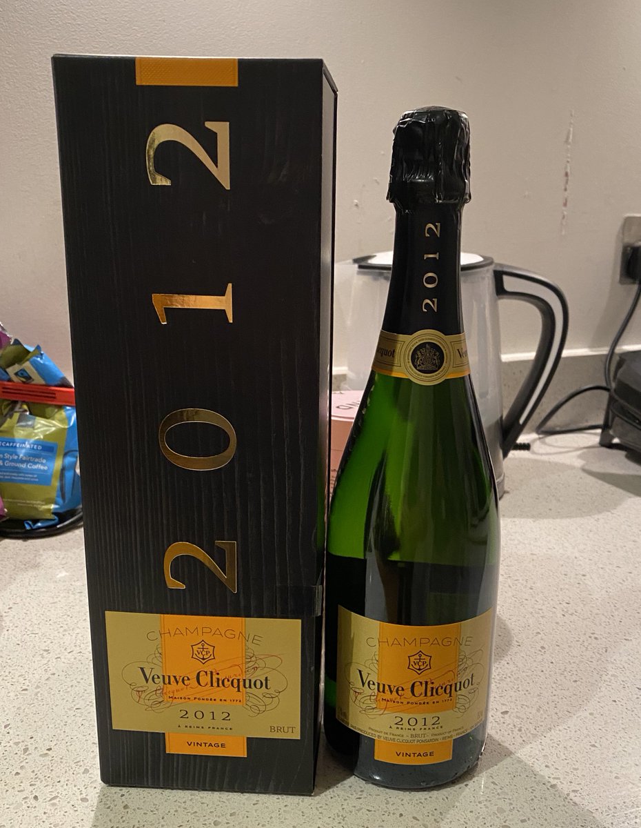 Russell 🏳️‍🌈 tweet media