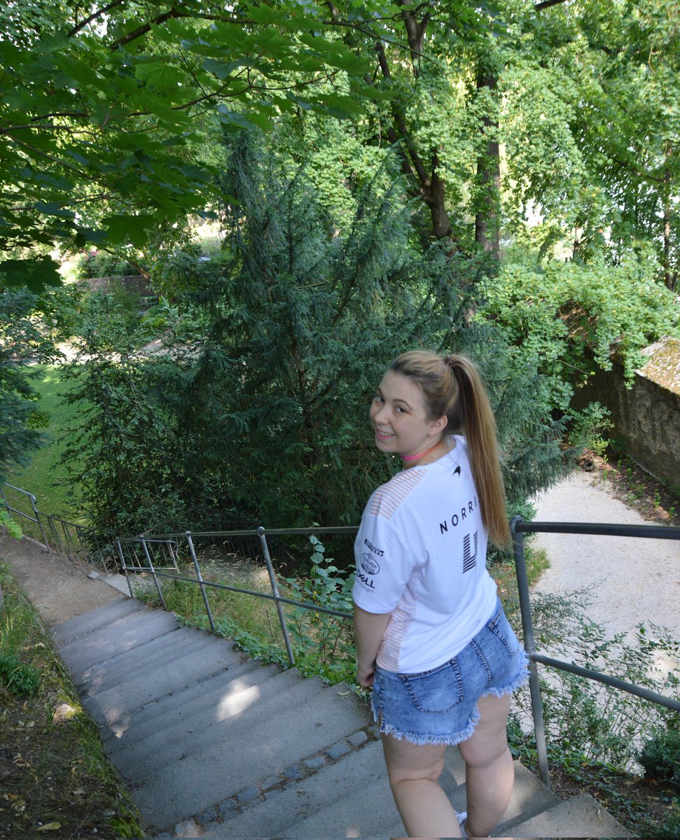 @little_annieeee Twitter Image