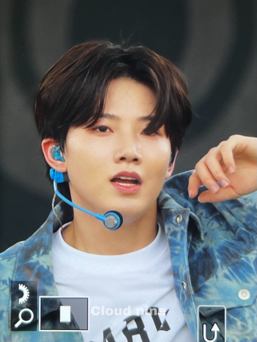 220612  
#준규 #JUNKYU #트레저 #TREASURE