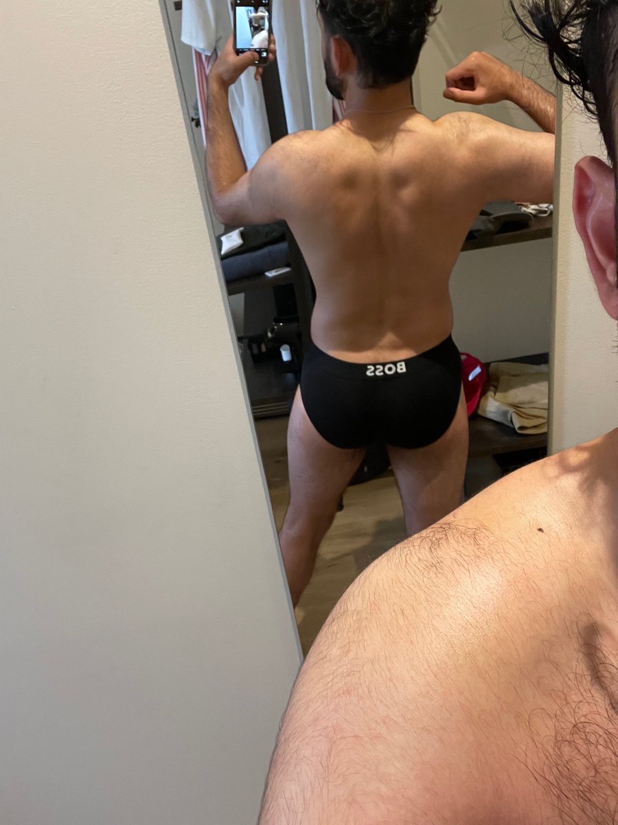 andy41682473's tweet photo. Beach ready #holiday #gayman #hairygay #gaypride  #gayass #boss #versgay #gaybulge https://t.co/Tee5aVcgMA