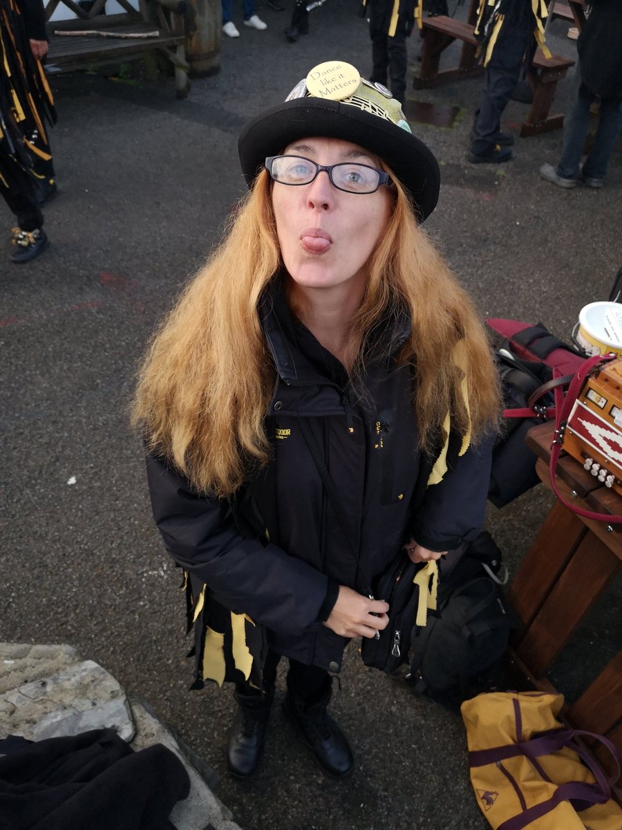 WreckersMorris's tweet photo. Cheeky!!

#bordermorris #cornishmorris #wreckingtheplace #goodfun #dance #music #pubouts #Thursdaynightsout #morrisdancing #morris #morrismusic #Cornwall https://t.co/qXKjwfL2bO