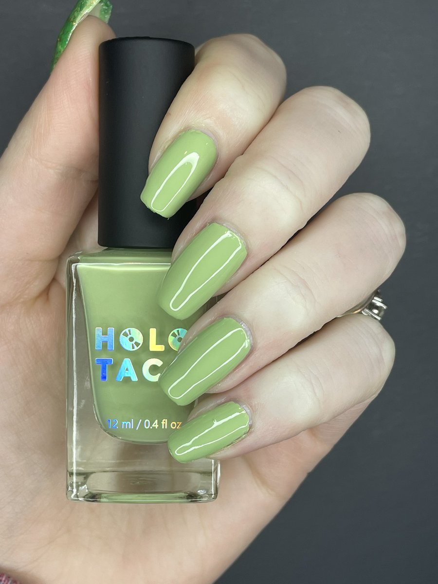 SunnyRaeNails's tweet photo. Two coats of Holo Tacoโs Matcha Maker ๐๐๐ต
#paintwithsimply #matchamaker #holotaco #nails #naturalnails #matcha #greennails๐ https://t.co/w9EZM9P40O