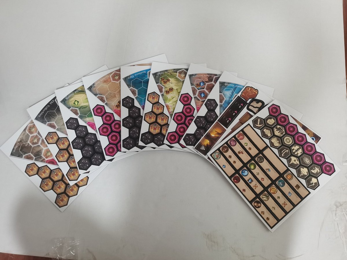 TwoidG's tweet photo. It will not be perfect,
we are not in time,
but that crazy wonderful idea
we had years ago
is tangible and ready for shipping! 🤩🥳
#legendsofvoid #twoidgames #boardgames https://t.co/N9yScrT9Cc