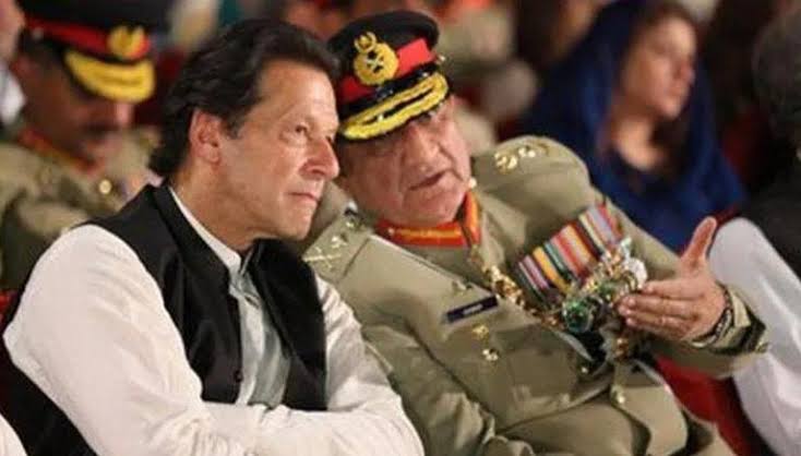 rarerrose_'s tweet photo. Those beautiful days will come again☺️
#pakarmyforpakistan
#ImranKhanForPakistan https://t.co/cmGSgj4oLW