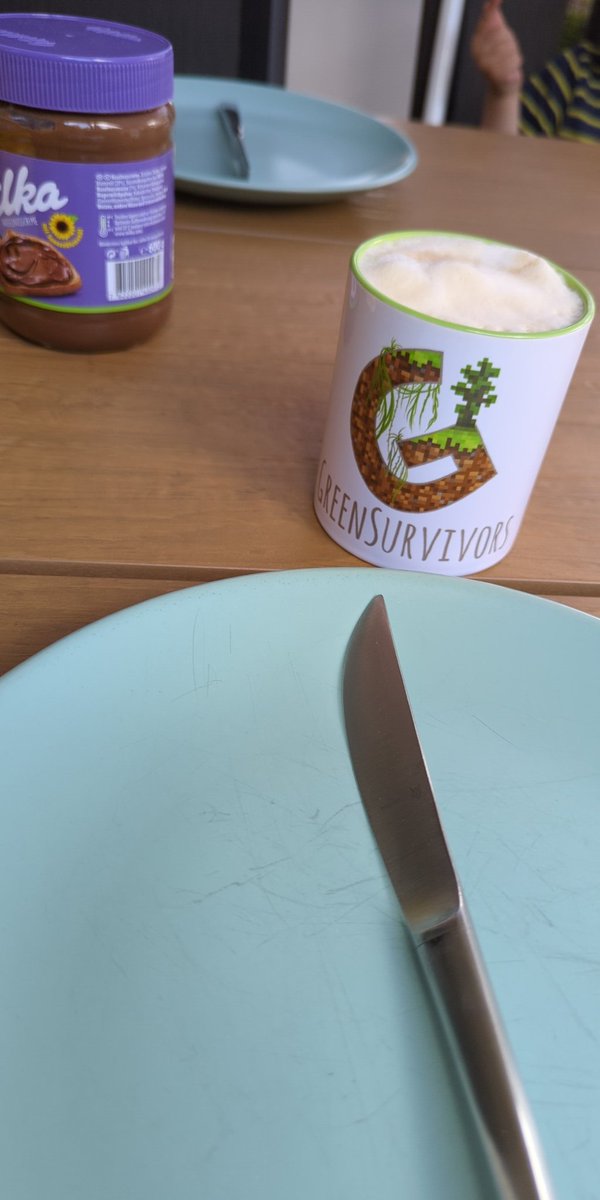 MaSzonka's tweet photo. Endlich, nach all den Jahren... XD 🥦🥦💚💙 @Schpammer @KopfstimmeArt @GreenSurvivors #Bielefeld https://t.co/o7VEjj5vXD