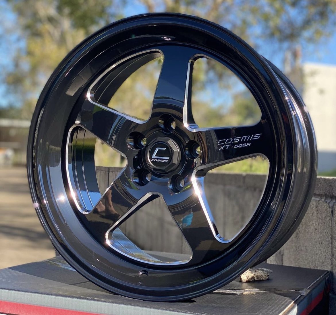 CosmisJPN's tweet photo. 【CosmisRacingWheels XT-005R】
#XT005R #Cosmis #CosmisRacing #コスミス #コスミスレーシング https://t.co/qgtCNgn5ng