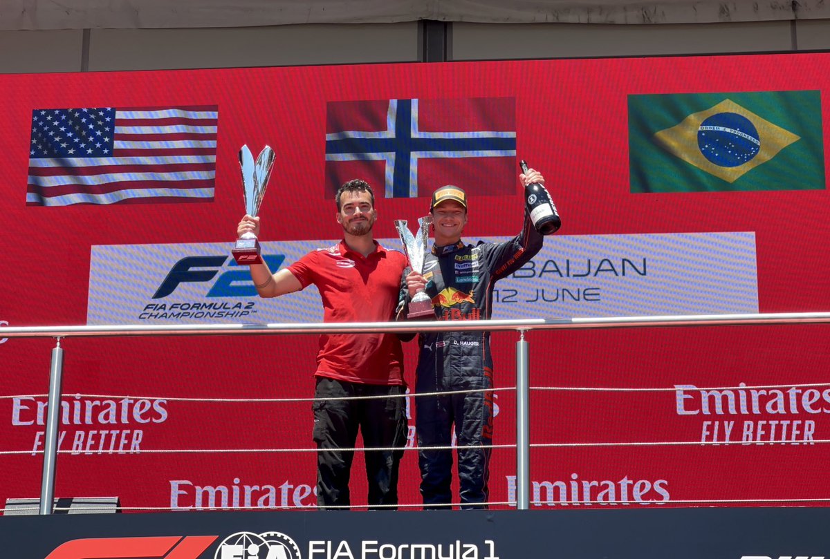 PREMA_Team's tweet photo. Big smiles 😁

#F2 #AzerbaijanGP https://t.co/ZCgFKTsKST