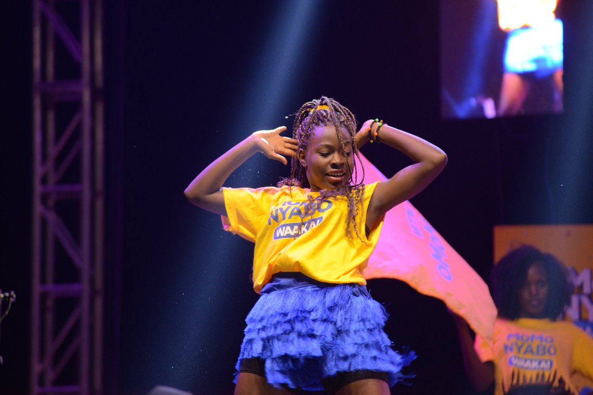 NunuStageboss's tweet photo. Thank you @mtnug for this #momoNyaboWaaka https://t.co/R8a1Sdg9ER