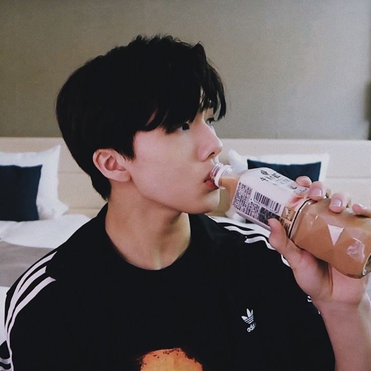 adn_ltp's tweet photo. He is a precious boy 🐹
PARK JISUNG THANKYOU https://t.co/Sxy56xWytJ