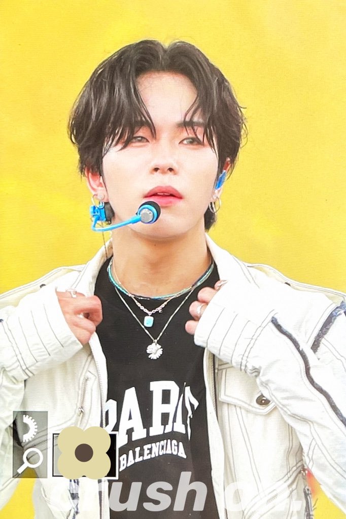 𝙘𝙧𝙪𝙨𝙝 𝙤𝙣. tweet media