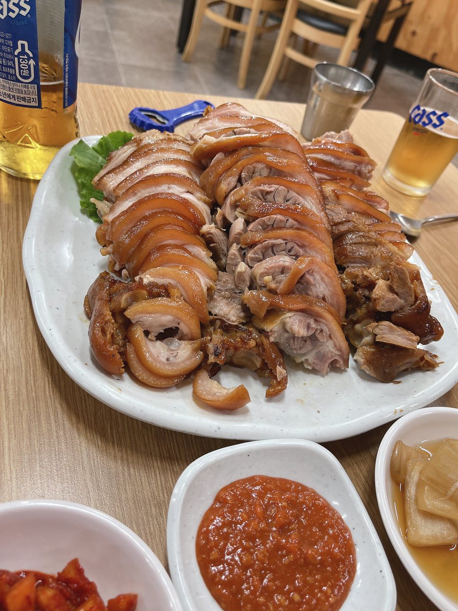 점심에 이렇게 먹으니 살이 안빠지지 ㅋㅋ