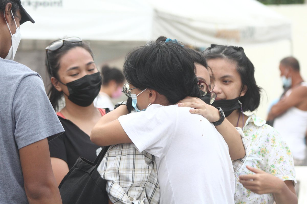 peasant_women's tweet photo. Patunay ito na makakamit natin ang tagumpay sa ating sama-samang pagkilos.

Patuloy nating suportahan ang panawagan ng mga magsasaka ng Hacienda Tinang at iba pang mga magbubukid sa bansa para sa tunay na reporma sa lupa.

Maligayang Paglaya mga kasama!
#StandWithFarmers https://t.co/XC33Y7J0gp