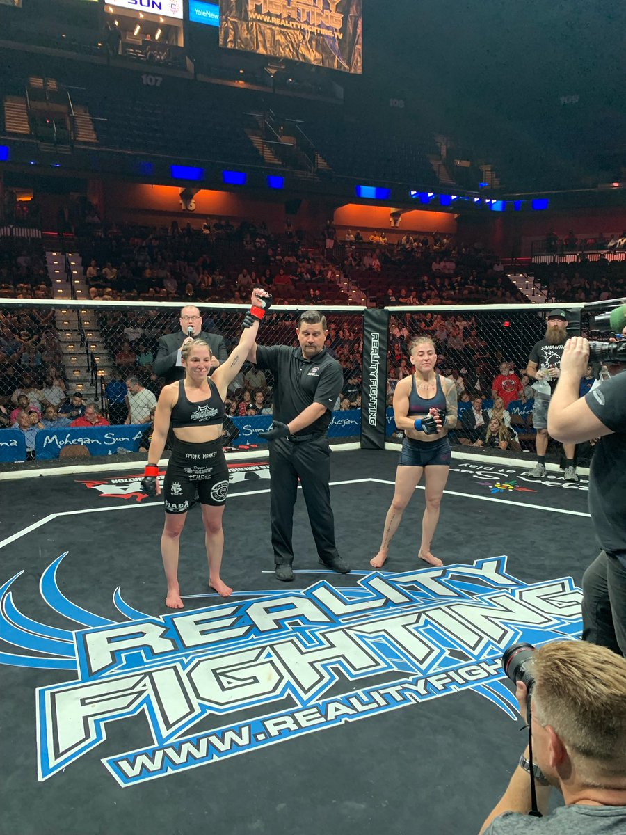 realspidrmonkey's tweet photo. Spider Monkey for the W ππ»ππ» @RealityFighting @MoheganSunAren1 #wmma #mma #realityfighting #mohegansunarena #realspidermonkey https://t.co/AkScDOH1EE